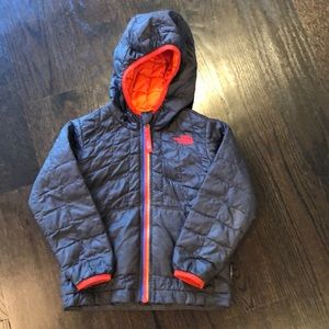 Adorable boys North Face jacket. Size 3T